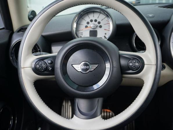 Mini Clubman I Рестайлинг с пробегом 2014 года, цена 1 600 000 рублей, 226476 км, хэтчбек, Автокод Объявления