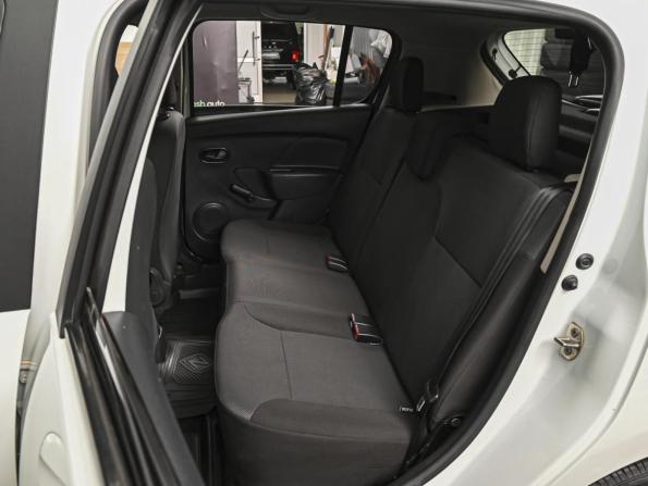 Renault Sandero II Рестайлинг с пробегом 2018 года, цена 854 000 рублей, 169648 км, хэтчбек, Автокод Объявления