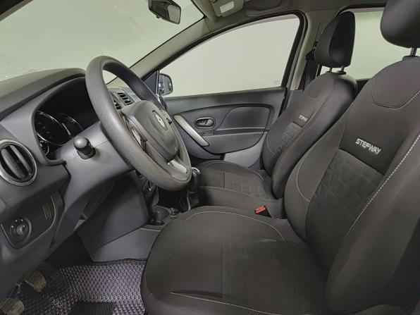 Renault Sandero II с пробегом 2016 года, цена 920 000 рублей, 141347 км, хэтчбек, Автокод Объявления