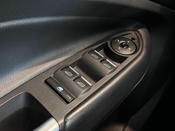 Ford Kuga II с пробегом 2015 года, цена 1 470 000 рублей, 111316 км, внедорожник, Автокод Объявления