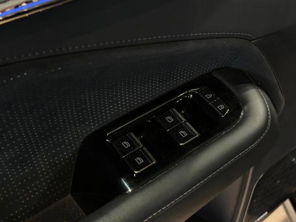 Zeekr 009 I с пробегом 2023 года, цена 6 990 000 рублей, 93322 км, минивэн, Автокод Объявления