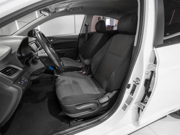 Hyundai Solaris II с пробегом 2019 года, цена 1 495 000 рублей, 83112 км, седан, Автокод Объявления