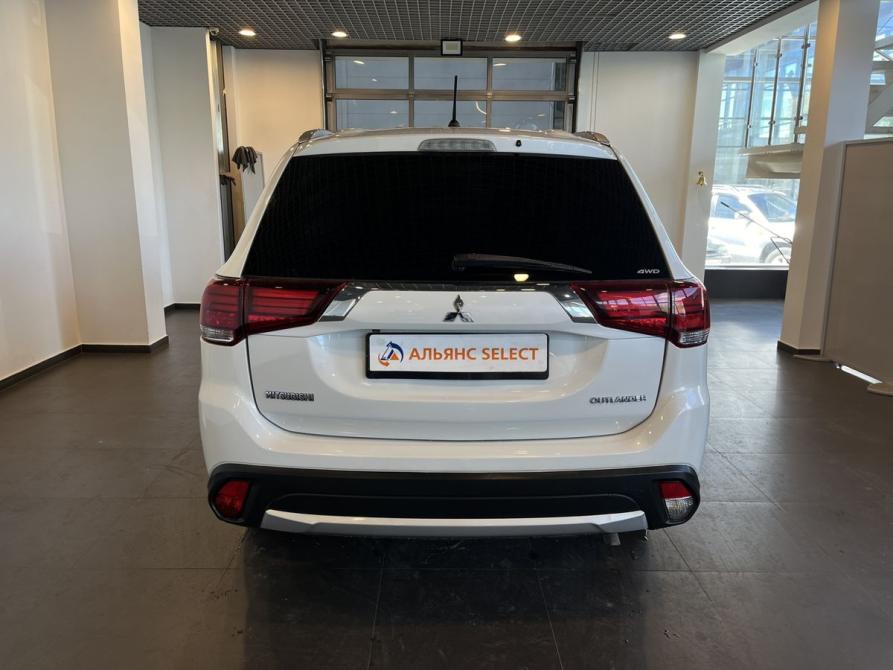 Mitsubishi Outlander III Рестайлинг 2 Чебоксары  - изображение 4