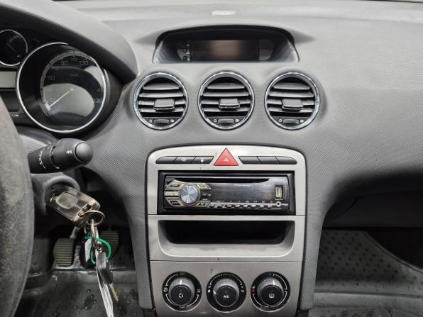 Peugeot 408 I с пробегом 2013 года, цена 690 000 рублей, 109000 км, седан, Автокод Объявления