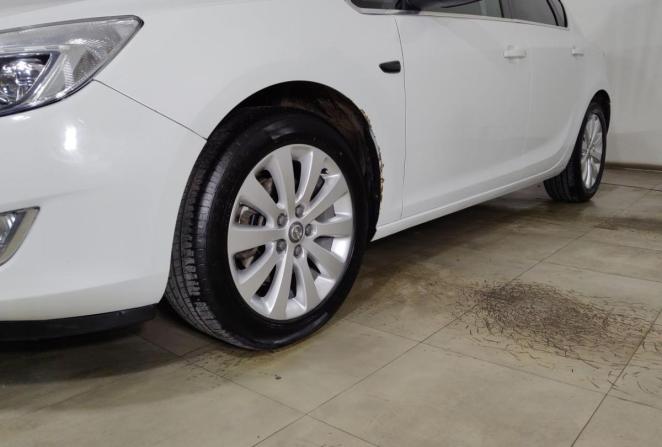 Opel Astra J с пробегом 2011 года, цена 760 000 рублей, 144297 км, хэтчбек, Автокод Объявления