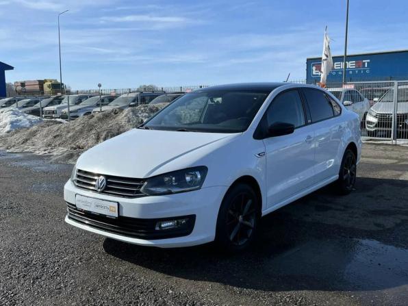 Volkswagen Polo V Рестайлинг с пробегом 2017 года, цена 1 250 000 рублей, 130484 км, седан, Автокод Объявления