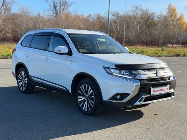Mitsubishi Outlander III Рестайлинг 3 с пробегом 2018 года, цена 1 830 000 рублей, 173149 км, внедорожник, Автокод Объявления