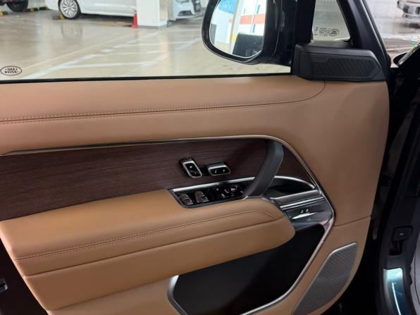 Новый Land Rover Range Rover V 2026 года, цена 30 990 000 рублей, внедорожник, Автокод Объявления