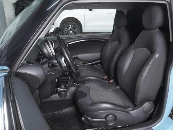 Mini Hatch II (R56) с пробегом 2008 года, цена 560 000 рублей, 215380 км, хэтчбек, Автокод Объявления