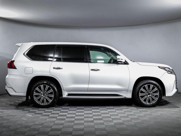 Lexus LX III Рестайлинг 2 с пробегом 2017 года, цена 5 800 000 рублей, 142290 км, внедорожник, Автокод Объявления