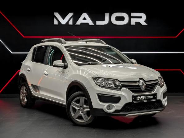 Renault Sandero II Рестайлинг с пробегом 2018 года, цена 975 000 рублей, 130038 км, хэтчбек, Автокод Объявления
