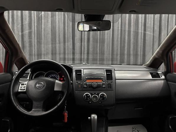 Nissan Tiida I Рестайлинг с пробегом 2011 года, цена 780 000 рублей, 193000 км, хэтчбек, Автокод Объявления