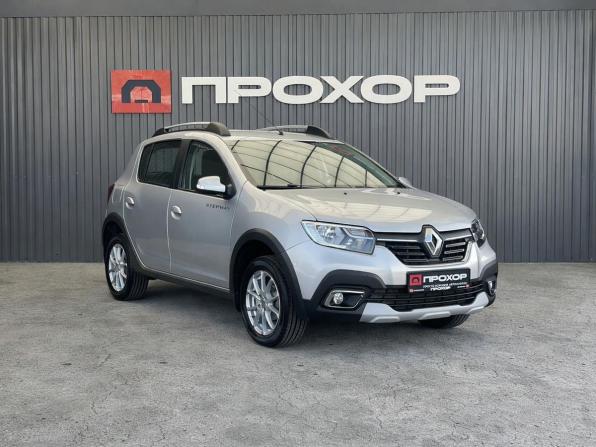 Renault Sandero II Рестайлинг с пробегом 2020 года, цена 1 167 000 рублей, 107743 км, хэтчбек, Автокод Объявления