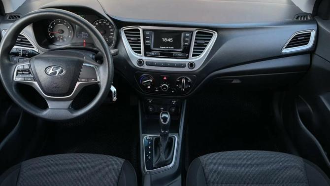 Hyundai Solaris II Рестайлинг с пробегом 2020 года, цена 1 209 000 рублей, 183076 км, седан, Автокод Объявления