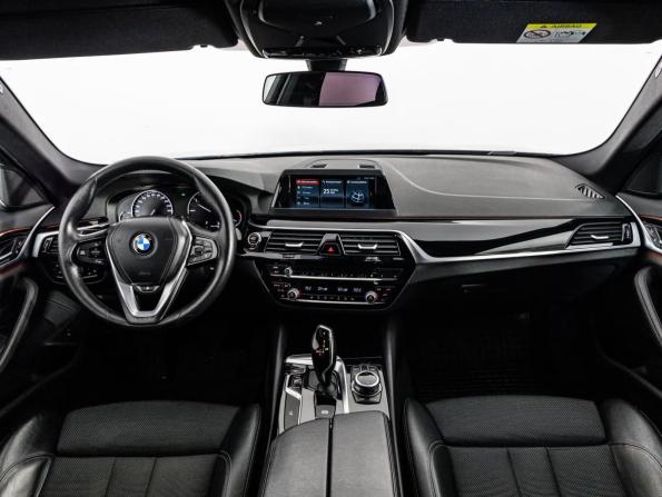 BMW 5 серии VII (G30/G31/G38) с пробегом 2017 года, цена 2 599 000 рублей, 169061 км, седан, Автокод Объявления