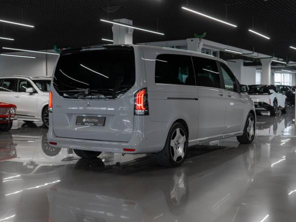 Mercedes-Benz V-Класс III (W447) Рестайлинг 2 с пробегом 2025 года, цена 13 790 000 рублей, 29 км, минивэн, Автокод Объявления