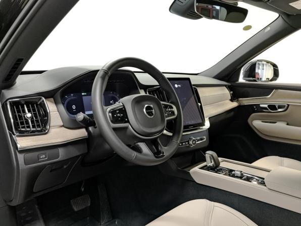 Volvo XC90 II Рестайлинг 2 с пробегом 2025 года, цена 8 950 000 рублей, 1800 км, внедорожник, Автокод Объявления