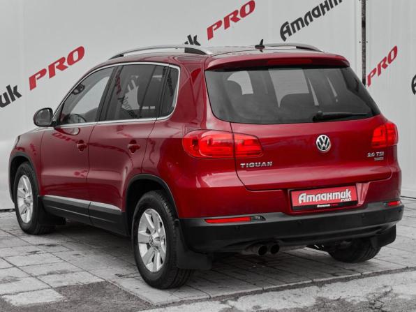 Volkswagen Tiguan I Рестайлинг с пробегом 2012 года, цена 1 235 000 рублей, 216033 км, внедорожник, Автокод Объявления