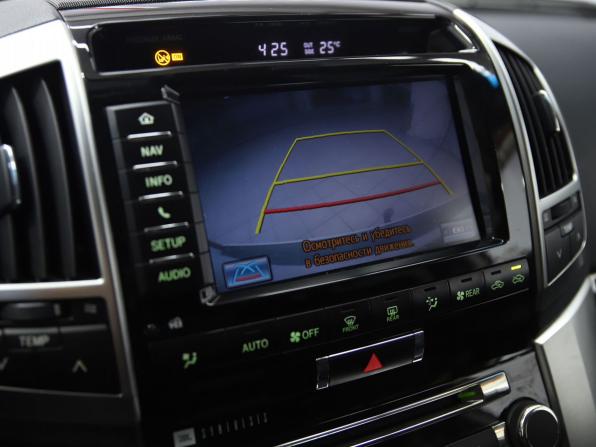 Toyota Land Cruiser 200 Series Рестайлинг 1 с пробегом 2013 года, цена 3 690 000 рублей, 268327 км, внедорожник, Автокод Объявления