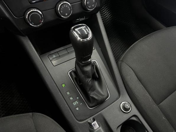Skoda Octavia III (A7) Рестайлинг с пробегом 2020 года, цена 1 249 000 рублей, 449300 км, лифтбек, Автокод Объявления