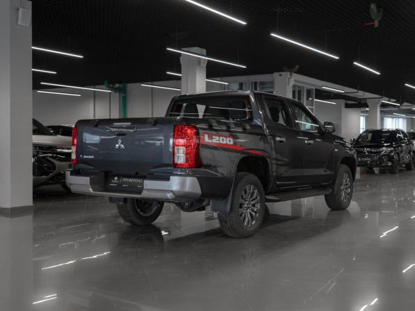 Mitsubishi L200 VI с пробегом 2025 года, цена 4 890 000 рублей, 90 км, пикап, Автокод Объявления