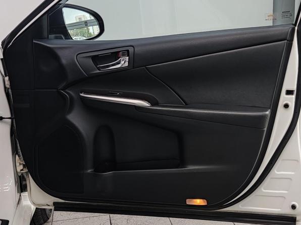 Toyota Camry VII (XV50) Рестайлинг с пробегом 2017 года, цена 1 870 000 рублей, 277459 км, седан, Автокод Объявления