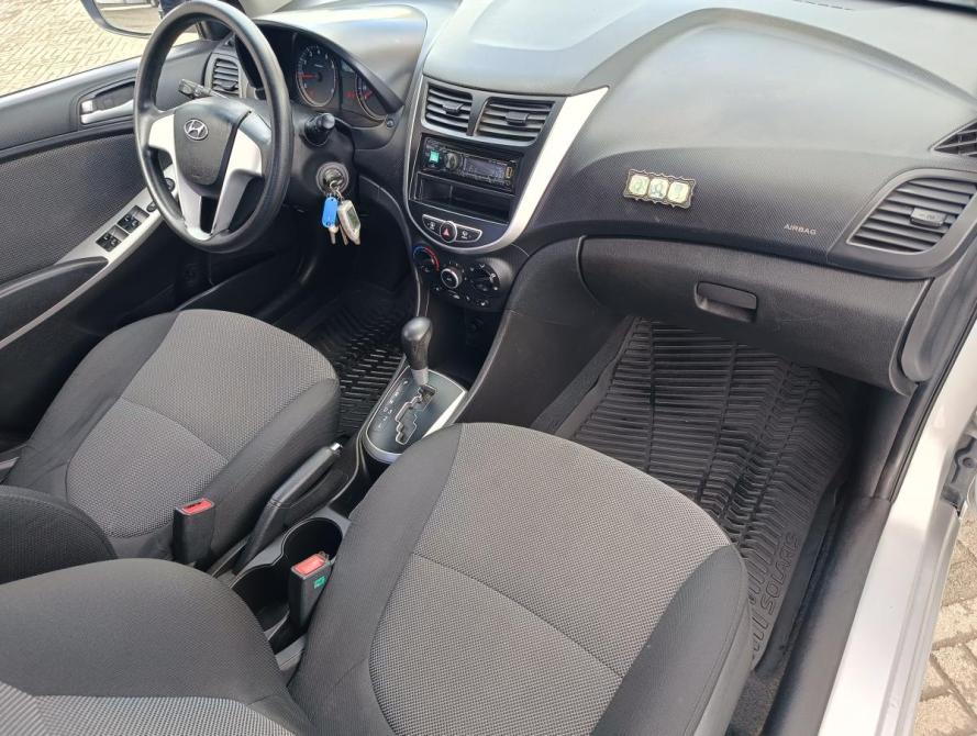 Hyundai Solaris I Челябинск  - изображение 8