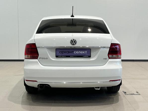 Volkswagen Polo V Рестайлинг с пробегом 2018 года, цена 1 250 000 рублей, 154176 км, седан, Автокод Объявления
