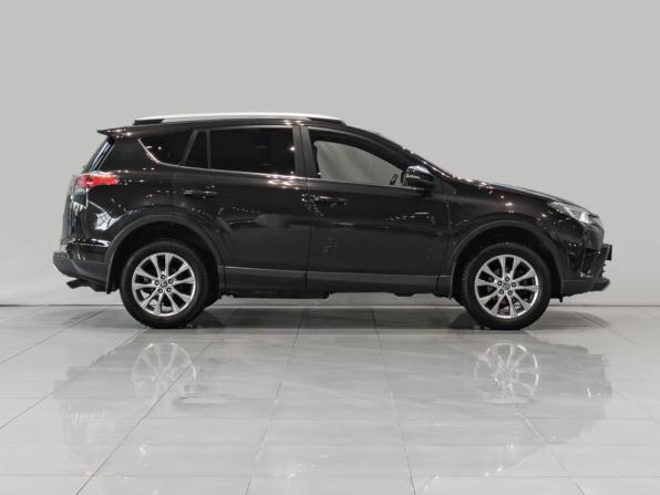 Toyota RAV4 IV (XA40) Рестайлинг с пробегом 2016 года, цена 2 380 000 рублей, 110582 км, внедорожник, Автокод Объявления