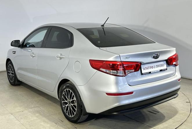 Kia Rio III Рестайлинг с пробегом 2015 года, цена 1 000 000 рублей, 178790 км, седан, Автокод Объявления