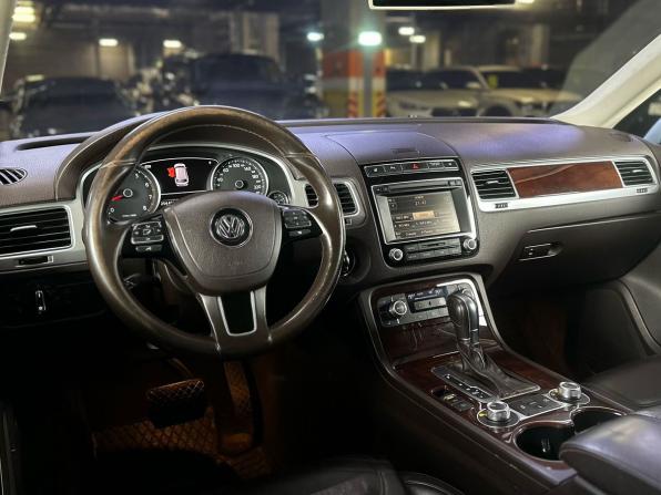 Volkswagen Touareg II Рестайлинг с пробегом 2015 года, цена 2 399 000 рублей, 254469 км, внедорожник, Автокод Объявления