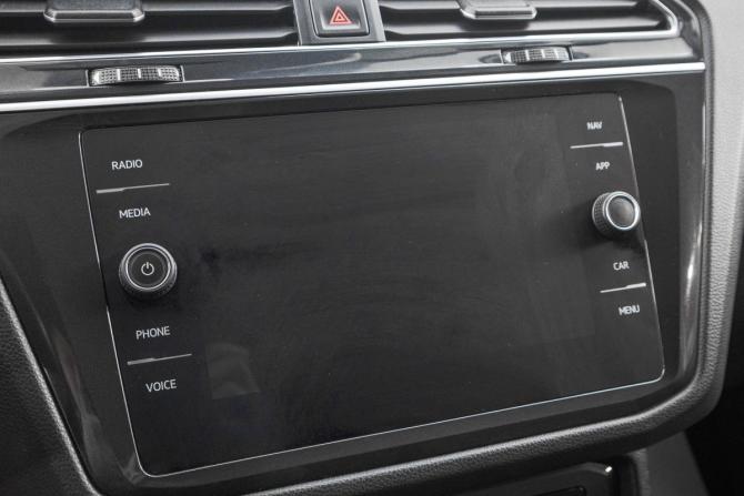 Volkswagen Tiguan II Рестайлинг с пробегом 2021 года, цена 2 549 000 рублей, 83000 км, внедорожник, Автокод Объявления