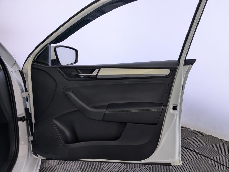 Skoda Rapid I Рестайлинг Москва  - изображение 24