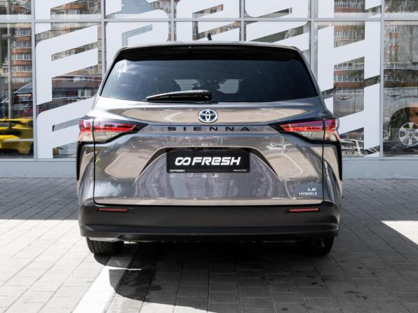 Toyota Sienna IV с пробегом 2021 года, цена 4 030 000 рублей, 81354 км, минивэн, Автокод Объявления