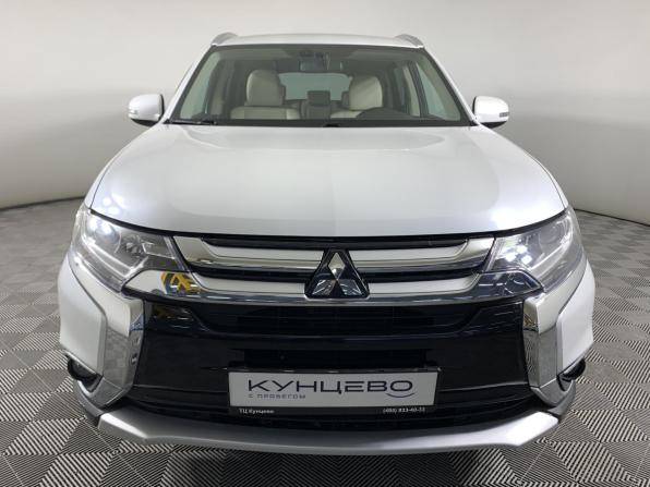 Mitsubishi Outlander III Рестайлинг 2 с пробегом 2018 года, цена 1 698 000 рублей, 155705 км, внедорожник, Автокод Объявления