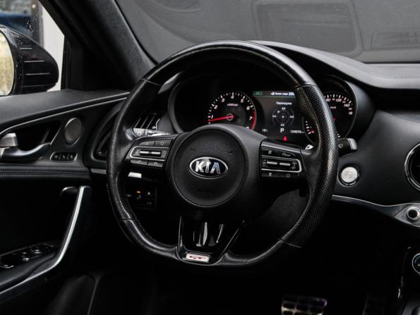 Kia Stinger I с пробегом 2019 года, цена 2 800 000 рублей, 123810 км, лифтбек, Автокод Объявления