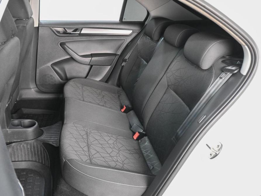 Skoda Rapid I Рестайлинг Ростов-на-Дону  - изображение 9
