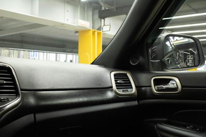 Jeep Grand Cherokee IV (WK2) Рестайлинг с пробегом 2013 года, цена 2 100 000 рублей, 187630 км, внедорожник, Автокод Объявления