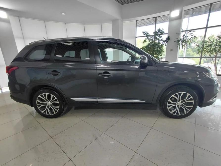 Mitsubishi Outlander III Рестайлинг 2 Москва  - изображение 4