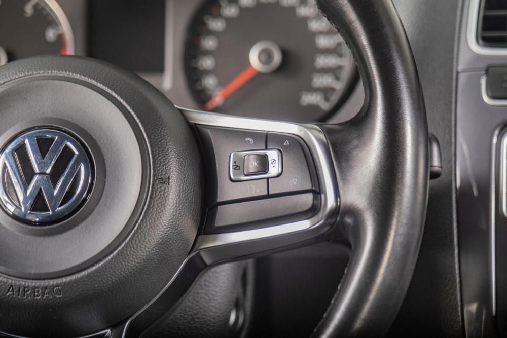 Volkswagen Polo V Рестайлинг Томск  - изображение 15