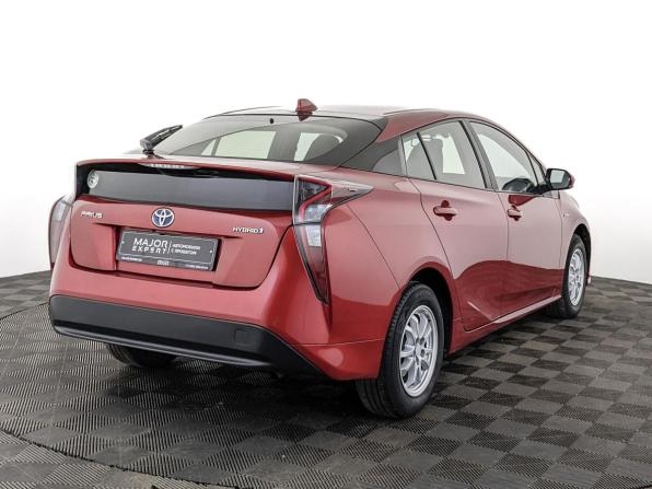 Toyota Prius IV (XW50) с пробегом 2017 года, цена 1 930 000 рублей, 134141 км, лифтбек, Автокод Объявления