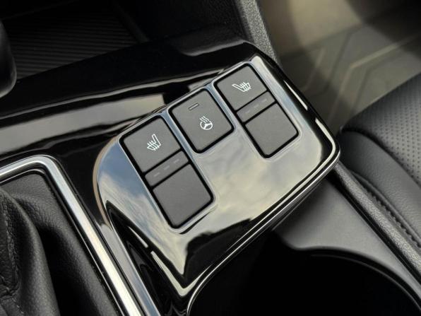 Kia Sportage V с пробегом 2023 года, цена 3 749 000 рублей, 12023 км, внедорожник, Автокод Объявления