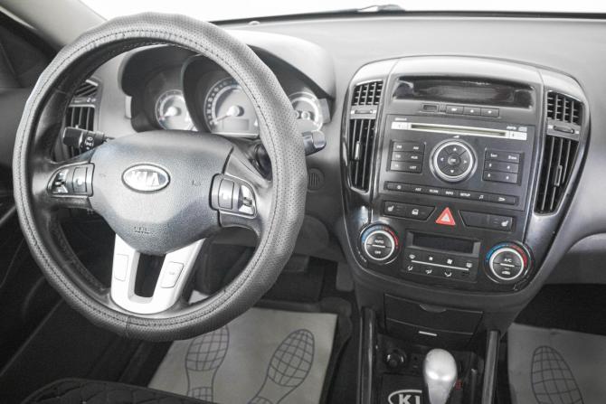 Kia Ceed I Рестайлинг с пробегом 2011 года, цена 799 000 рублей, 290000 км, хэтчбек, Автокод Объявления