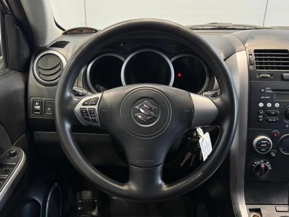 Suzuki Grand Vitara II Рестайлинг с пробегом 2010 года, цена 1 340 000 рублей, 163539 км, внедорожник, Автокод Объявления