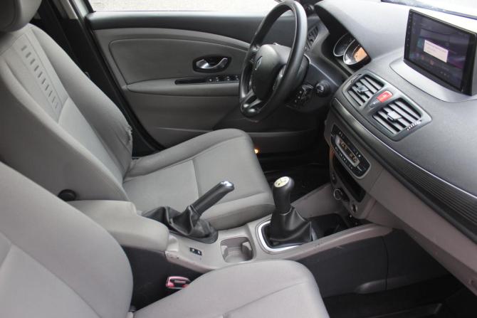 Renault Megane III с пробегом 2010 года, цена 527 000 рублей, 352246 км, хэтчбек, Автокод Объявления