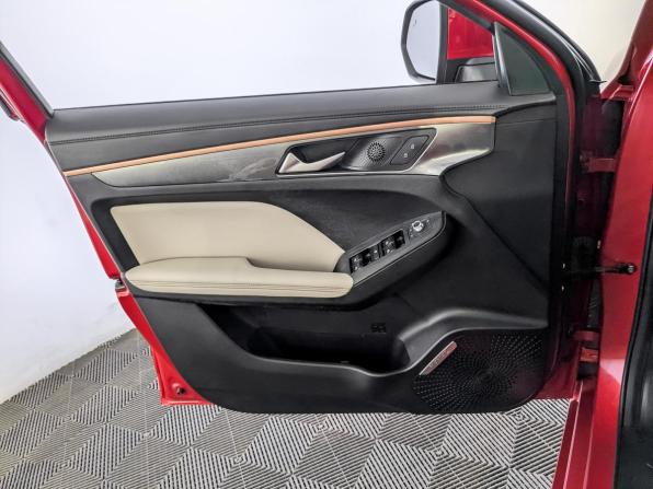 Haval Jolion I с пробегом 2022 года, цена 1 850 000 рублей, 35638 км, внедорожник, Автокод Объявления