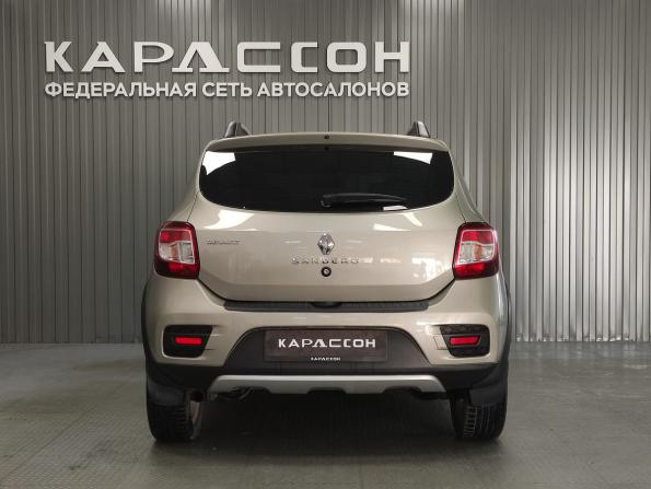 Renault Sandero II с пробегом 2016 года, цена 950 000 рублей, 110053 км, хэтчбек, Автокод Объявления