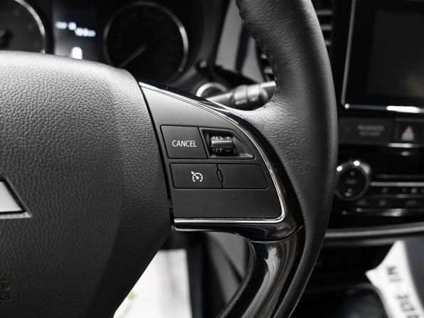 Mitsubishi Outlander III Рестайлинг 2 с пробегом 2018 года, цена 1 895 000 рублей, 156892 км, внедорожник, Автокод Объявления