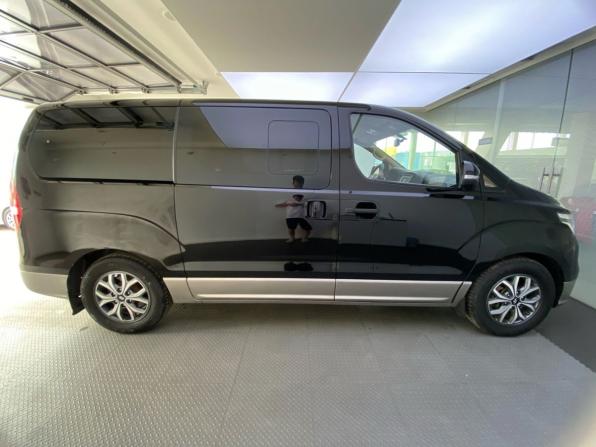 Hyundai H-1 II Рестайлинг 2 с пробегом 2019 года, цена 2 835 000 рублей, 147082 км, минивэн, Автокод Объявления