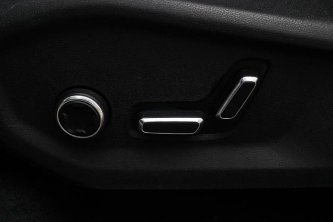 Geely Monjaro I с пробегом 2022 года, цена 3 250 000 рублей, 31272 км, внедорожник, Автокод Объявления